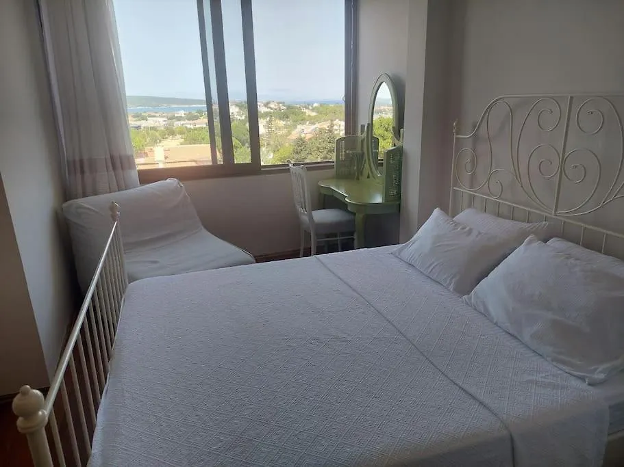 Σπίτι διακοπών Sifne Yali'Da 4 Oda 9Kisi Yatak Kapasite Manzarali Çeşme
