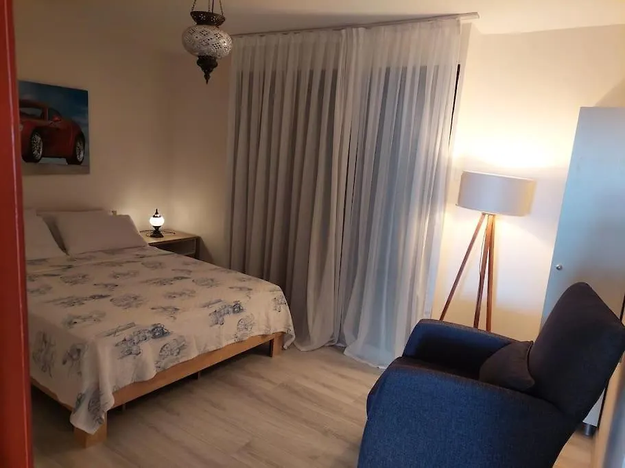 Sifne Yali'Da 4 Oda 9Kisi Yatak Kapasite Manzarali Çeşme