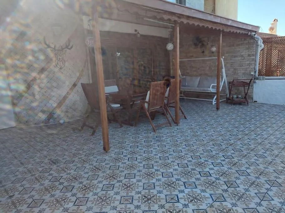 Sifne Yali'Da 4 Oda 9Kisi Yatak Kapasite Manzarali Cesme